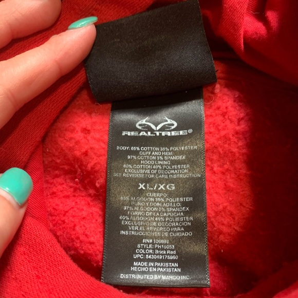 Realtree Youth Red Hoodie - Picture 5 of 8